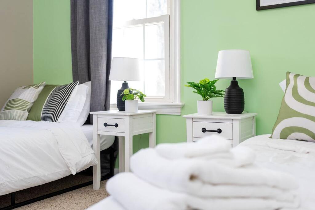 Serenity Beach House In Central Ilm W/ King Bed Wilmington Luaran gambar