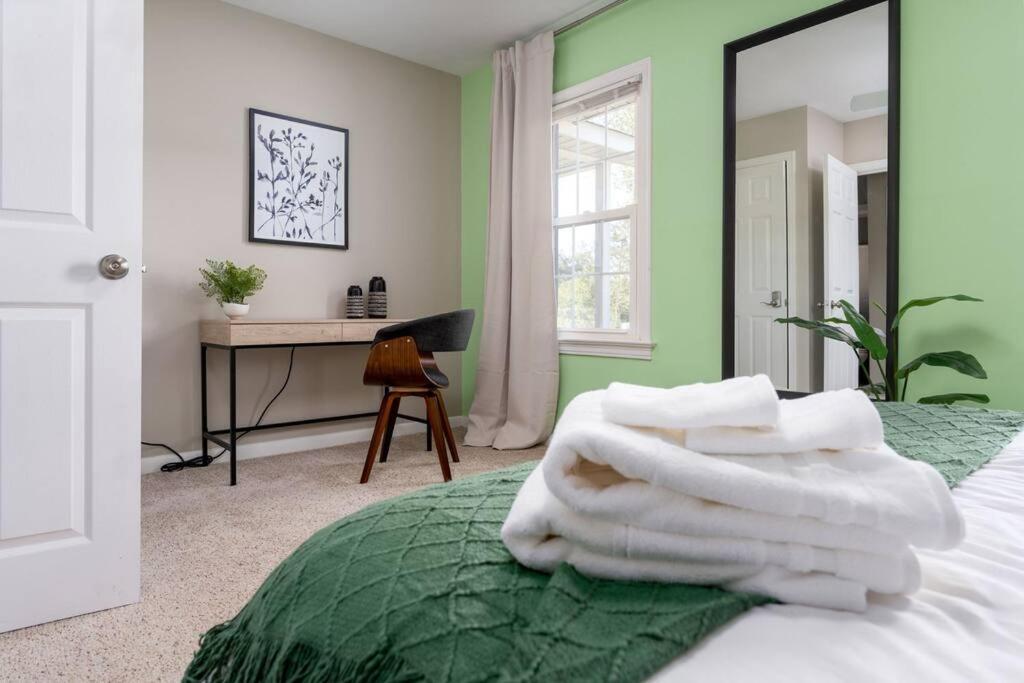Serenity Beach House In Central Ilm W/ King Bed Wilmington Luaran gambar